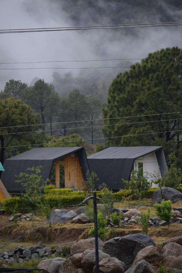 Dhauladhar View Village Resort Дармсала Экстерьер фото